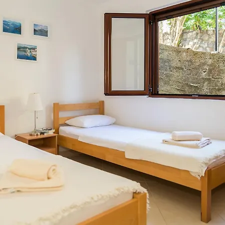 2 Bedr. Flat Krasici * Podgorica